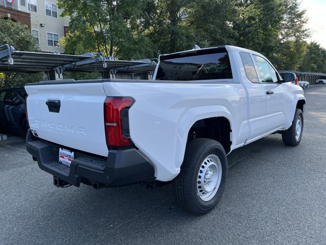 2025 Toyota Tacoma SR Image 4 of 10