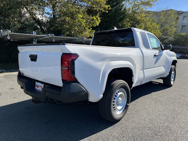 2025 Toyota Tacoma SR Image 4 of 10