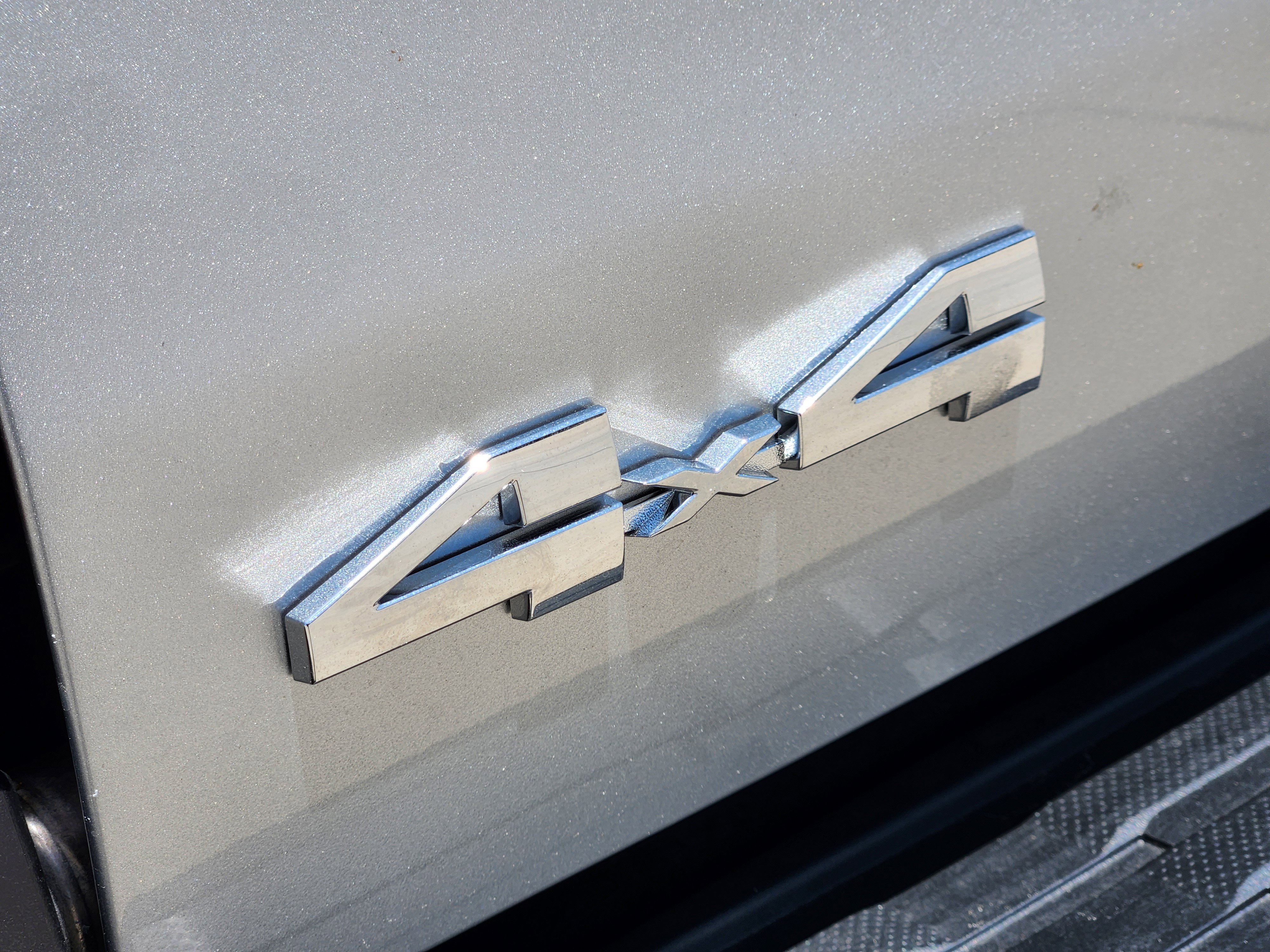 Vehicle image 8 of 22