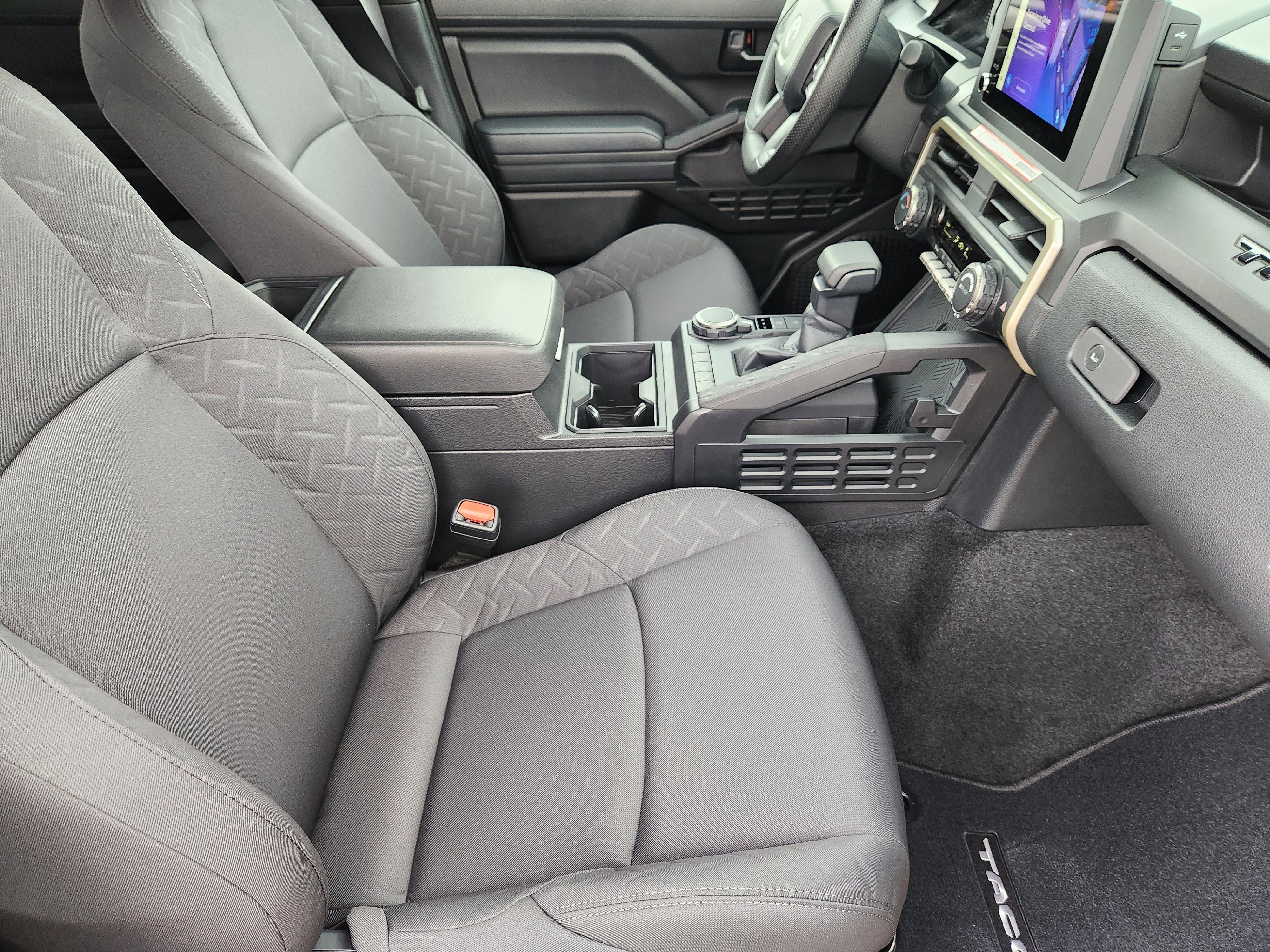 Vehicle image 10 of 22
