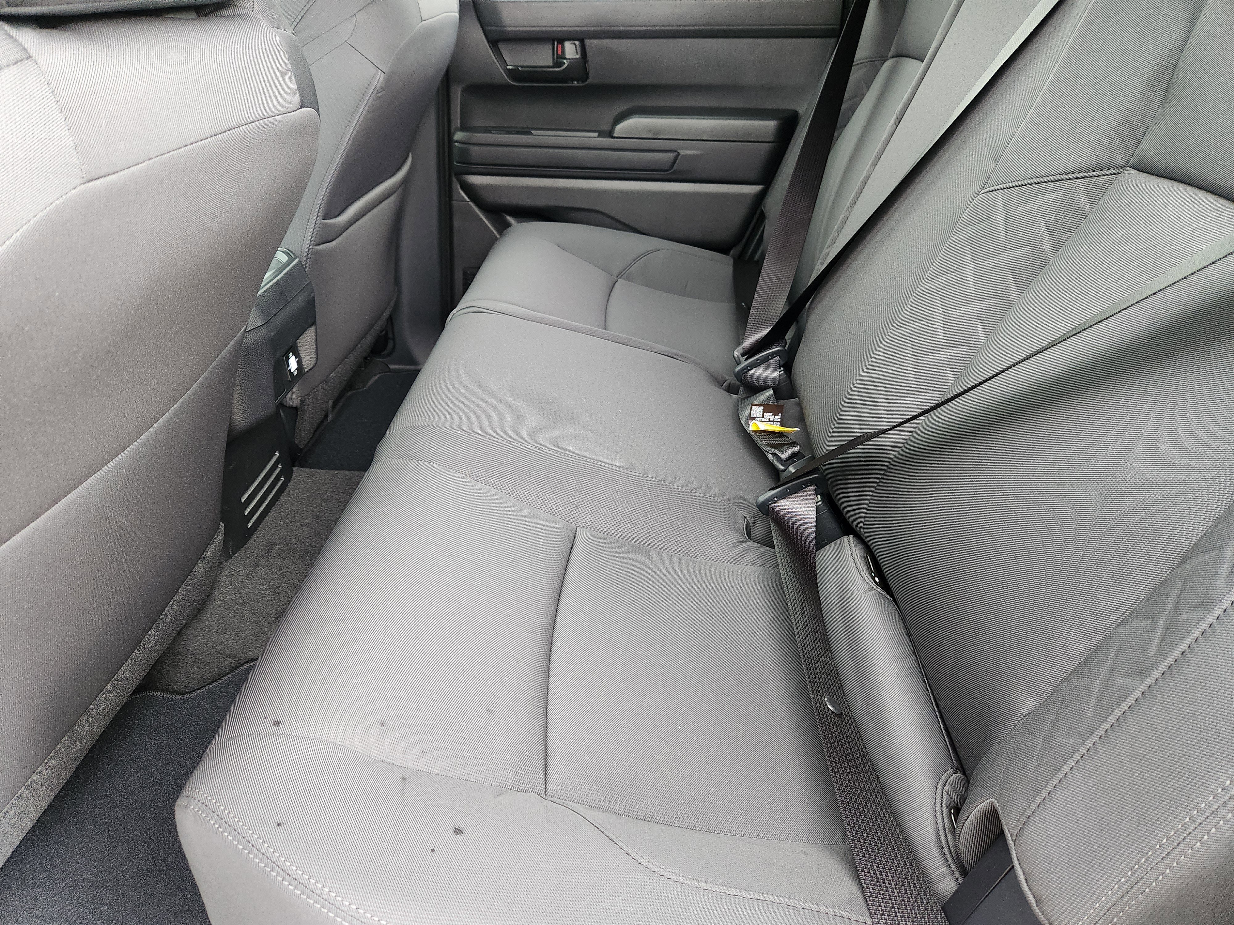 Vehicle image 20 of 22