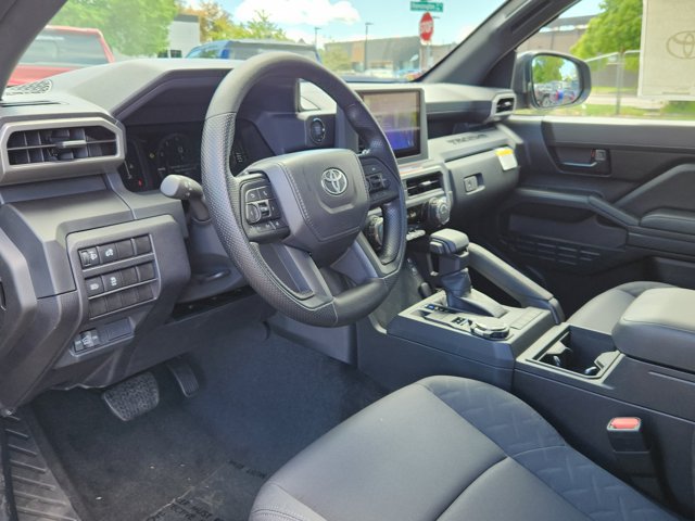 Vehicle image 7 of 12
