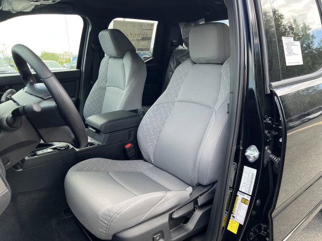 2025 Toyota Tacoma SR5 Image 8 of 10