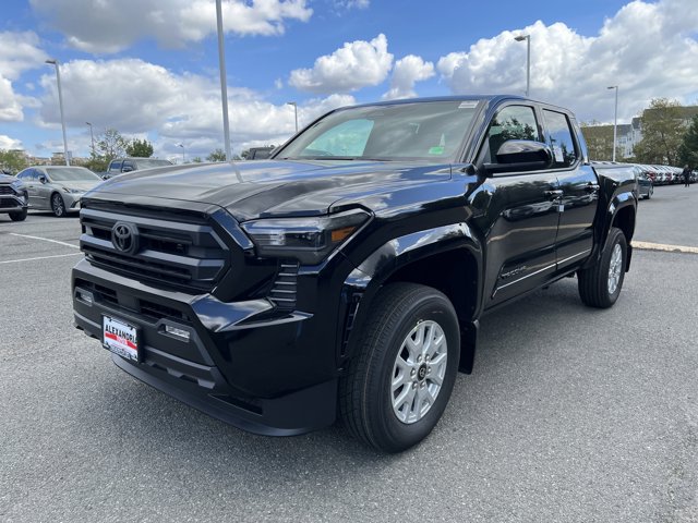 2025 Toyota Tacoma SR5 Image 1 of 10