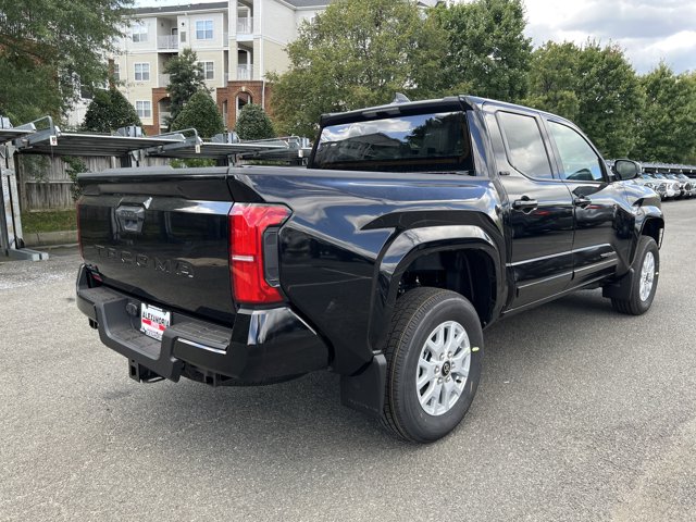 2025 Toyota Tacoma SR5 Image 4 of 10