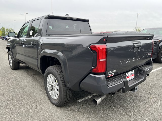 2025 Toyota Tacoma SR5 Image 5 of 10