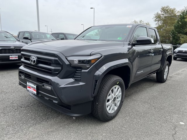 2025 Toyota Tacoma SR5 Image 1 of 10