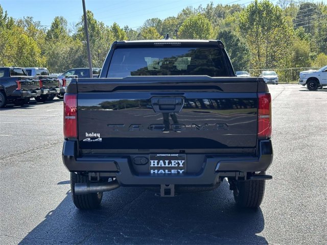 2025 Toyota Tacoma SR5 Image 5 of 25