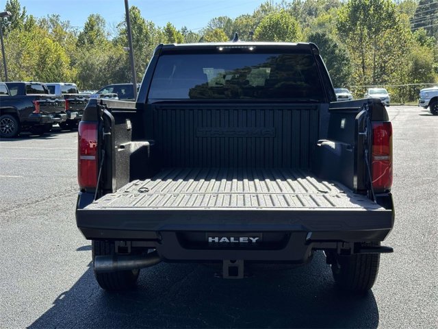 2025 Toyota Tacoma SR5 Image 8 of 25