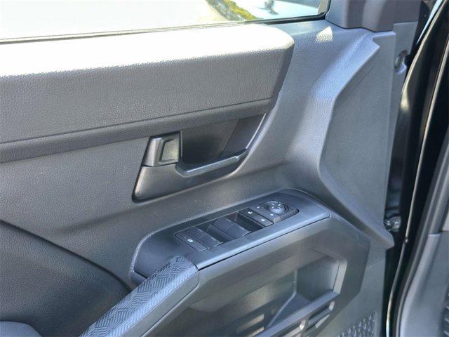 2025 Toyota Tacoma SR5 Image 19 of 25