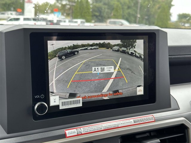 2025 Toyota Tacoma SR5 Image 15 of 25