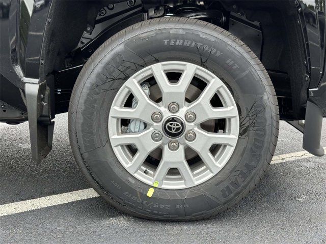 2025 Toyota Tacoma SR5 Image 7 of 25