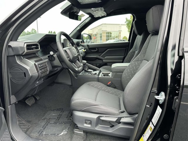 2025 Toyota Tacoma SR5 Image 10 of 25