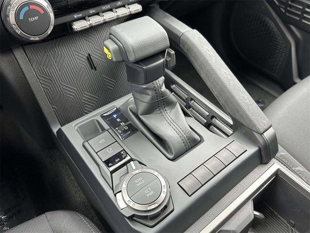 2025 Toyota Tacoma SR5 Image 16 of 25