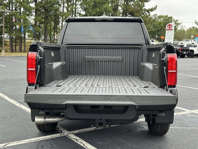 2025 Toyota Tacoma SR5 Image 8 of 25