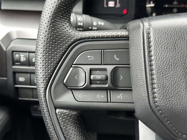 2025 Toyota Tacoma SR5 Image 23 of 25