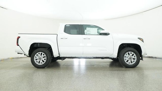 Vehicle image 15 of 33