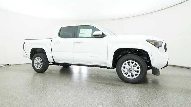 Vehicle image 9 of 33