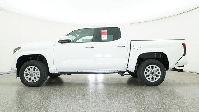 Vehicle image 28 of 33