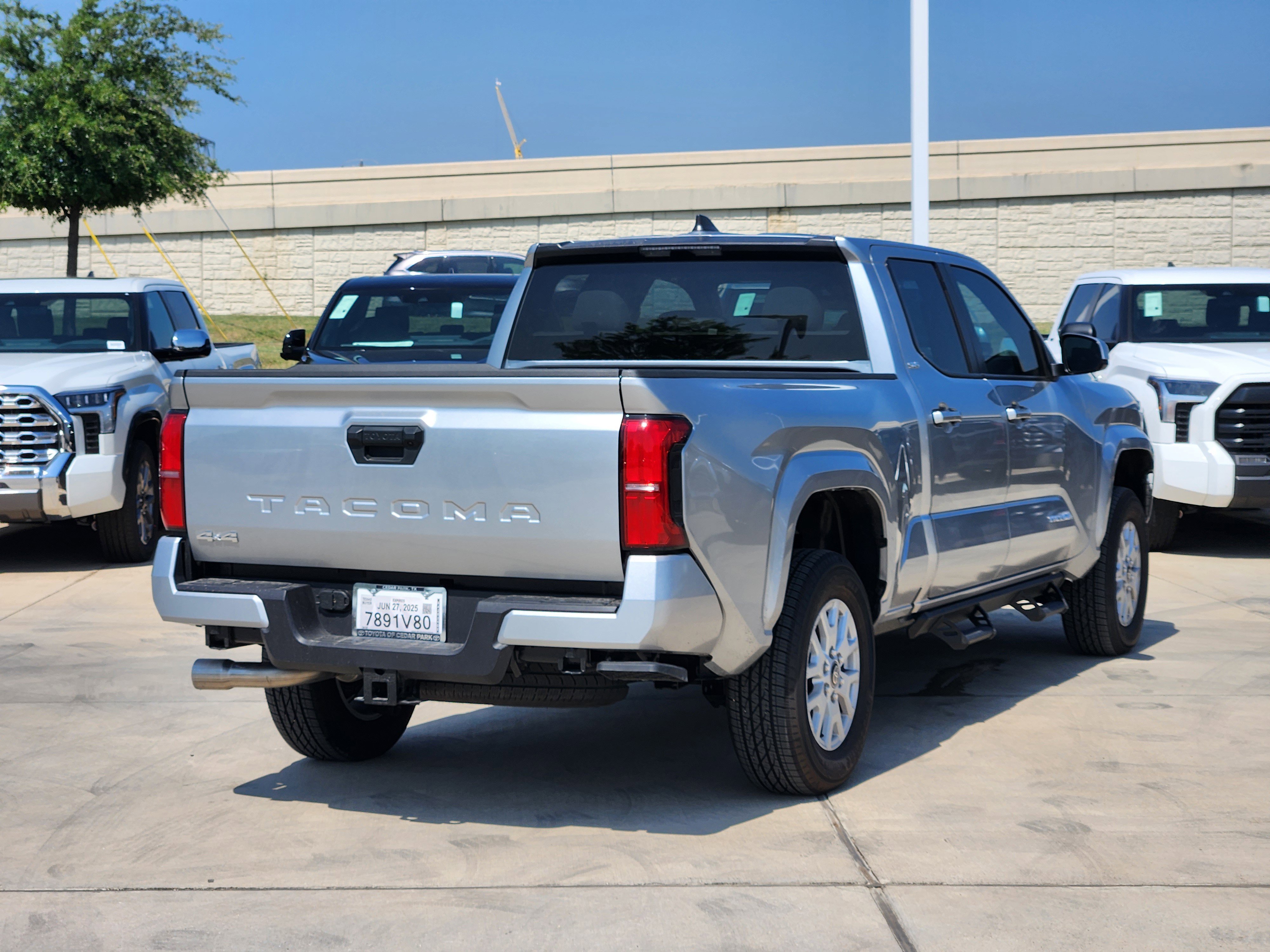 Vehicle image 3 of 22