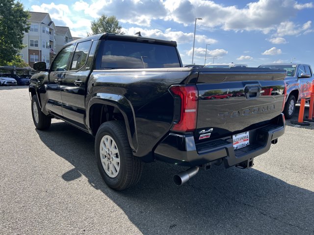 2025 Toyota Tacoma SR5 Image 6 of 10