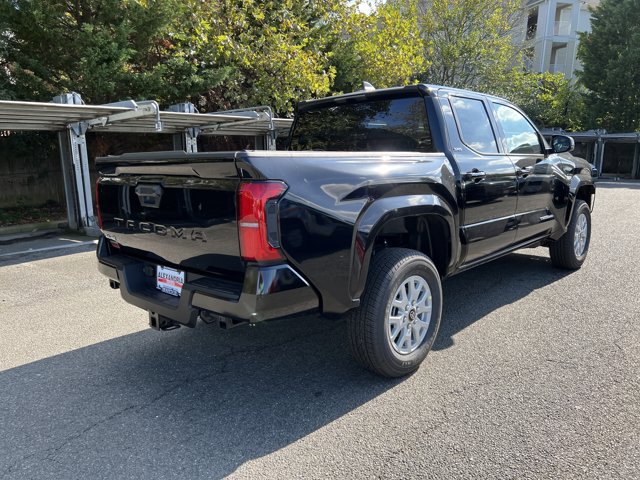2025 Toyota Tacoma SR5 Image 4 of 10