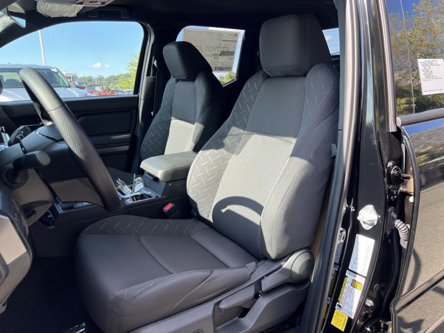 2025 Toyota Tacoma SR5 Image 8 of 10