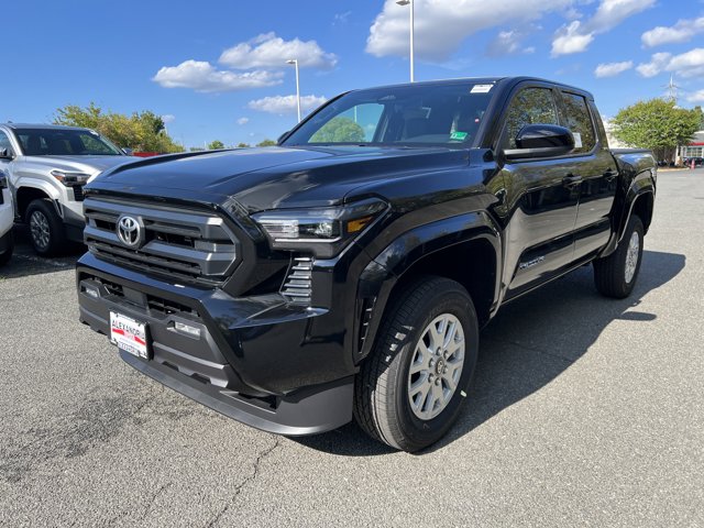 2025 Toyota Tacoma SR5 Image 1 of 10