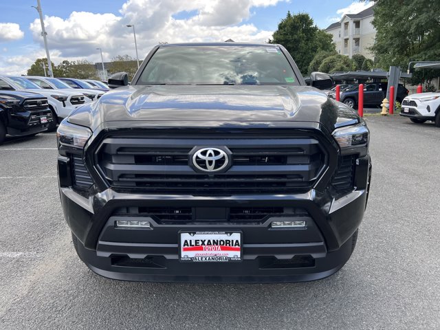 2025 Toyota Tacoma SR5 Image 2 of 10