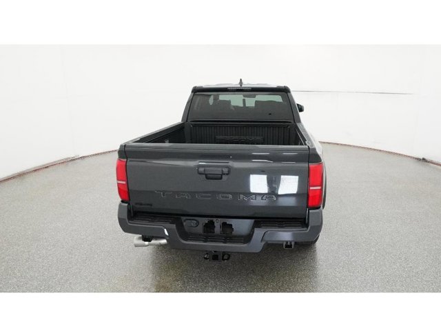 Vehicle image 24 of 32