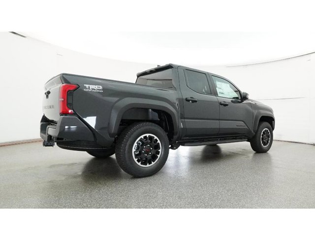 Vehicle image 18 of 32