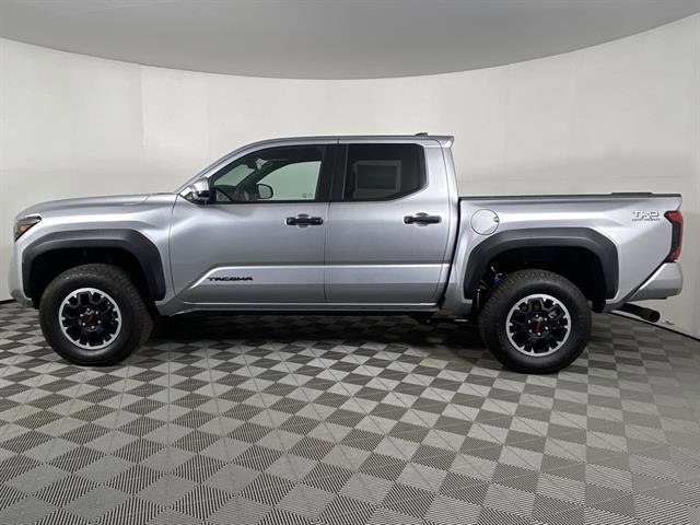 2025 Toyota Tacoma TRD Off Road Image 8 of 25