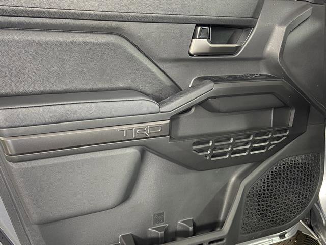 2025 Toyota Tacoma TRD Off Road Image 18 of 25