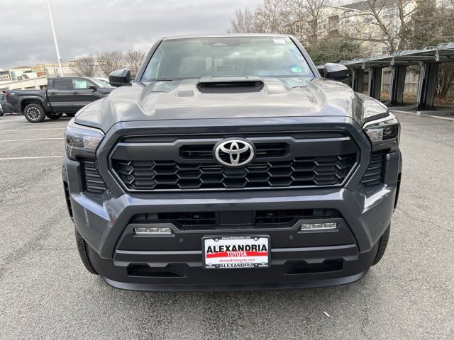 Vehicle image 3 of 10