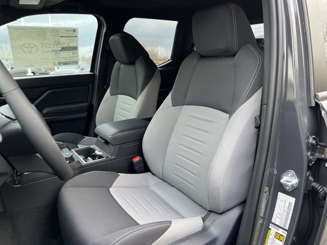 Vehicle image 9 of 10