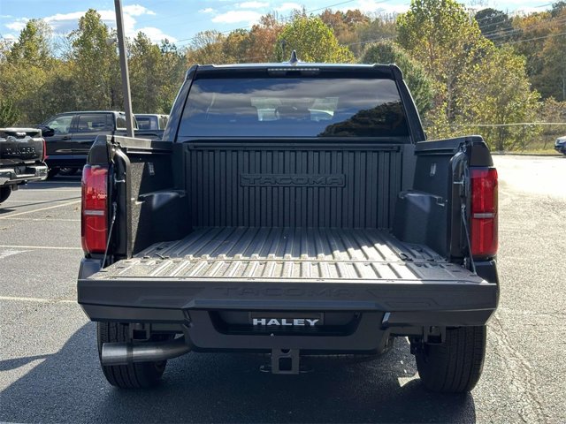 2025 Toyota Tacoma TRD Sport Image 8 of 25