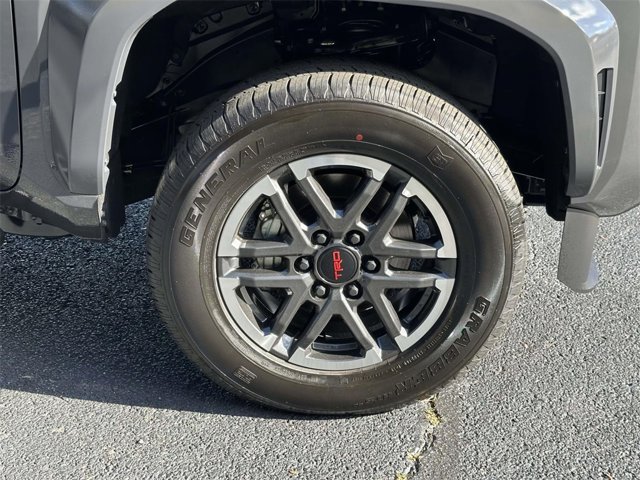2025 Toyota Tacoma TRD Sport Image 7 of 25