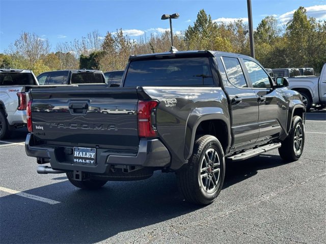 2025 Toyota Tacoma TRD Sport Image 4 of 25