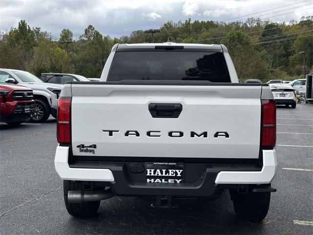 2025 Toyota Tacoma TRD Sport Image 5 of 25