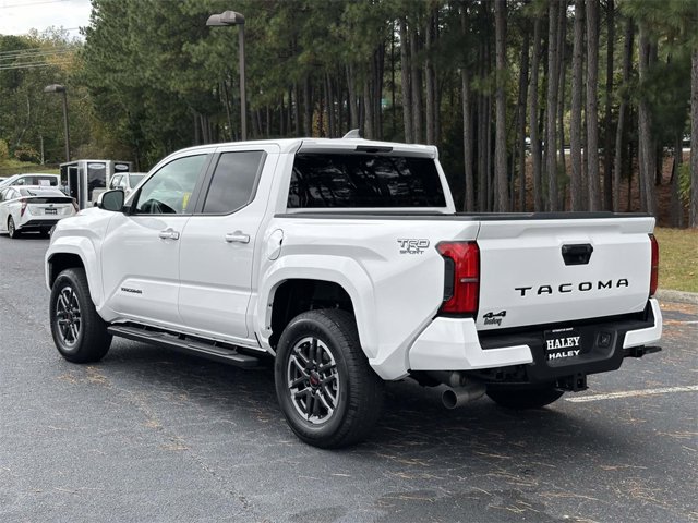 2025 Toyota Tacoma TRD Sport Image 6 of 25