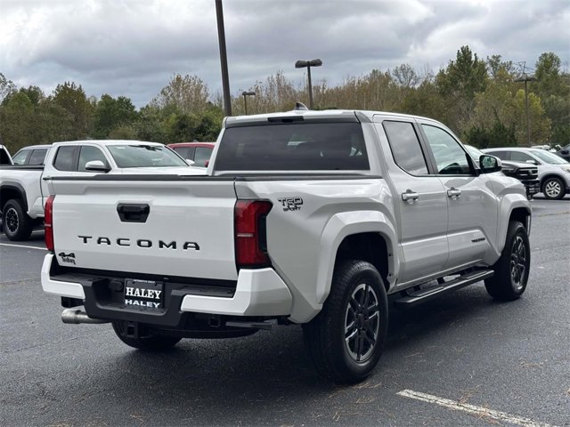 2025 Toyota Tacoma TRD Sport Image 4 of 25
