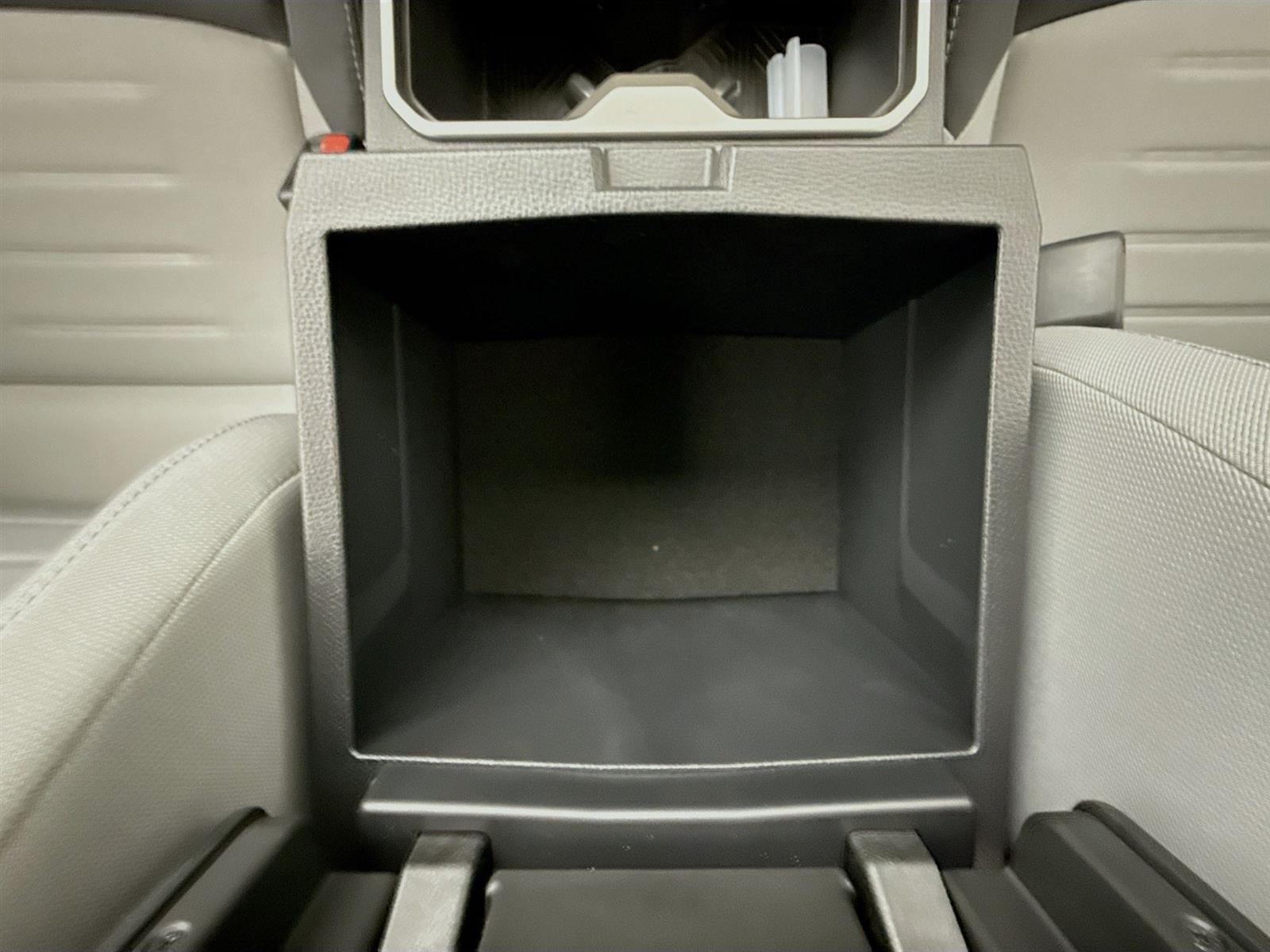 Vehicle image 36 of 41