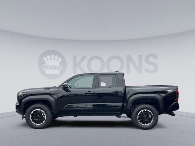 2025 Toyota Tacoma 4WD TRD Off Road Hybrid Image 3 of 25