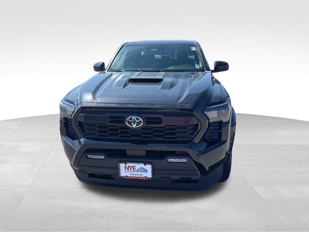 Vehicle image 2 of 20