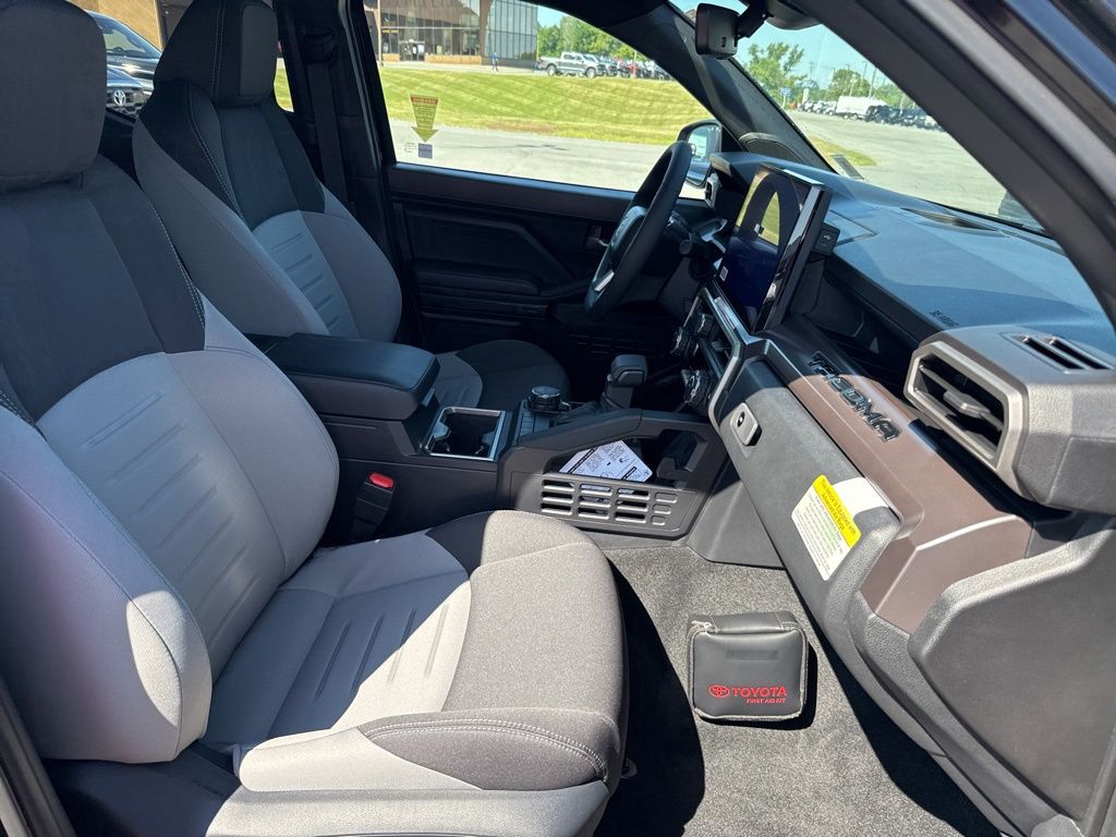 Vehicle image 12 of 20