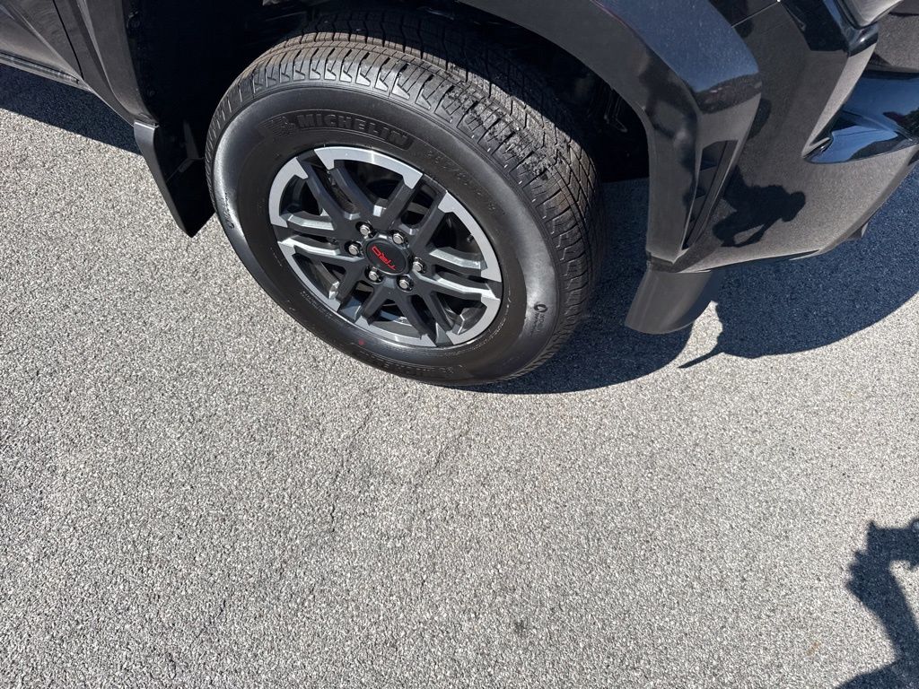 Vehicle image 9 of 20