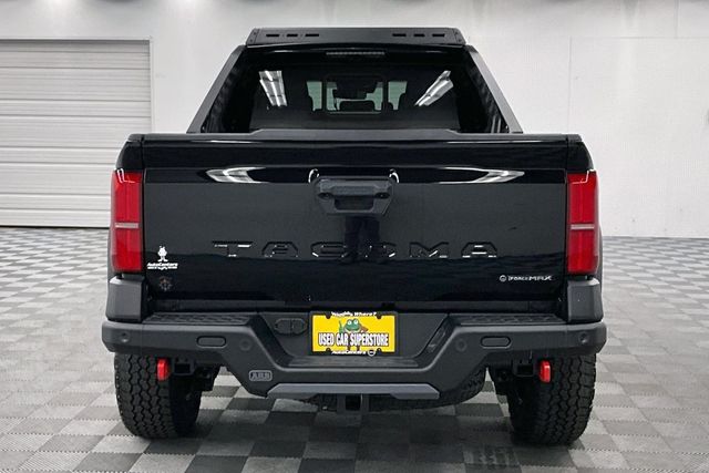 2025 Toyota Tacoma 4WD Trailhunter Hybrid Image 6 of 40