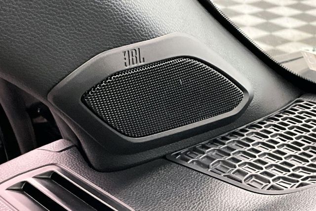 2025 Toyota Tacoma 4WD Trailhunter Hybrid Image 33 of 40