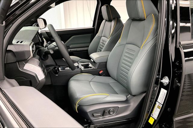 2025 Toyota Tacoma 4WD Trailhunter Hybrid Image 13 of 40