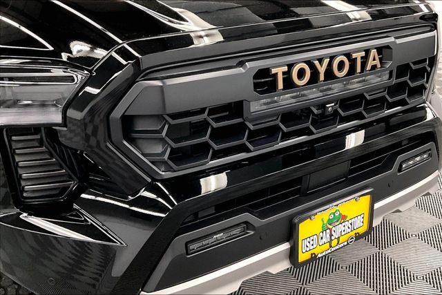 2025 Toyota Tacoma 4WD Trailhunter Hybrid Image 36 of 40